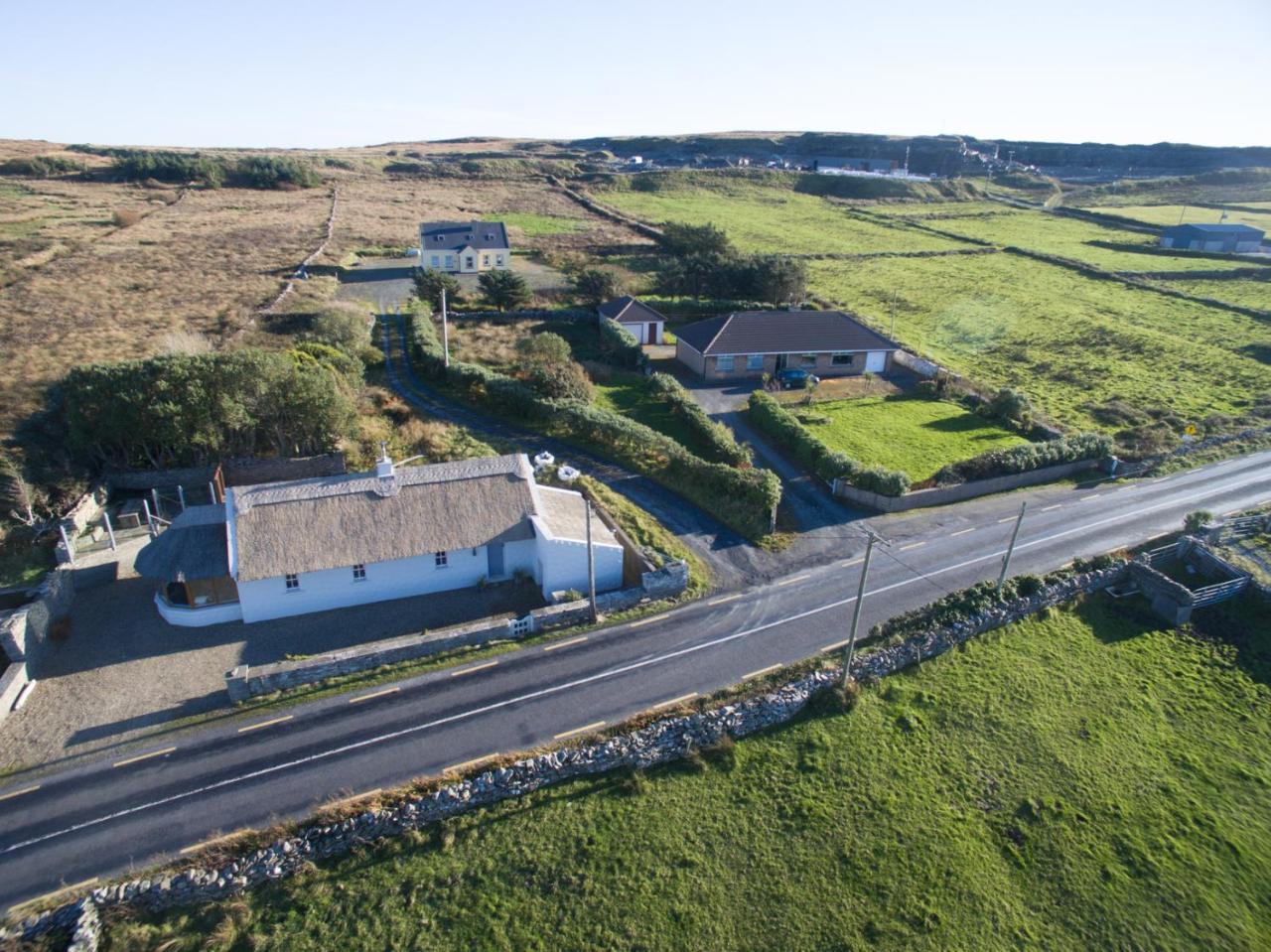 Storytellers Cottage Ballycotteen Εξωτερικό φωτογραφία